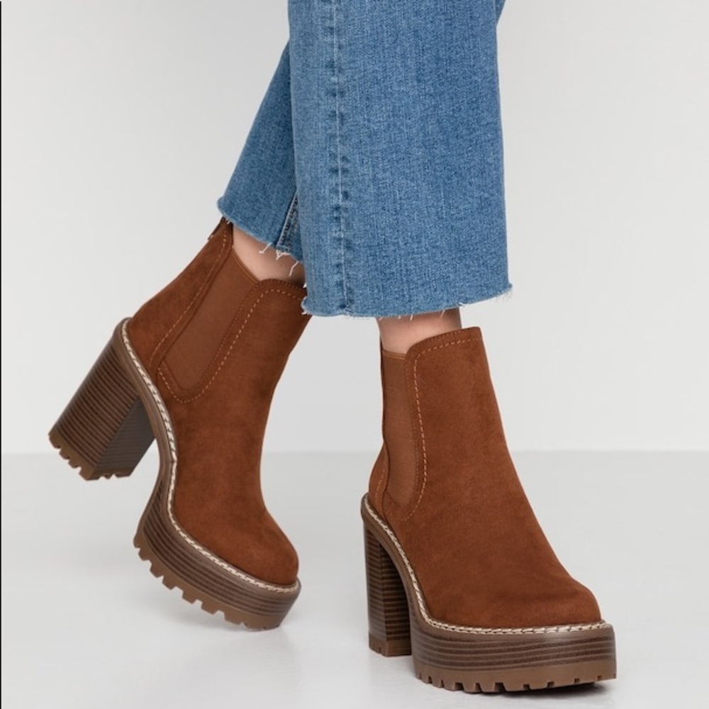 NWOT - Madden girl Kamora Boot - Whiskey